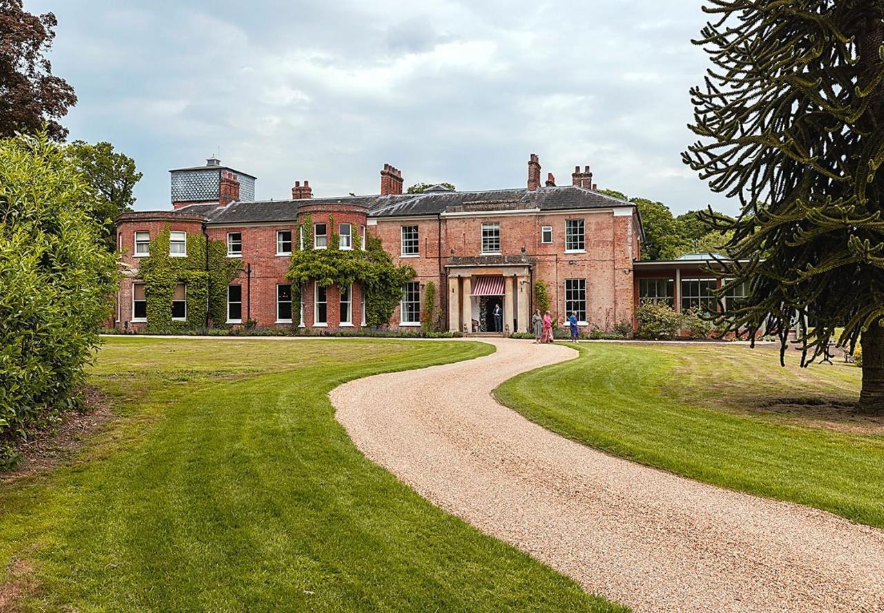 Hotel The Retreat, Elcot Park Newbury  Exterior foto